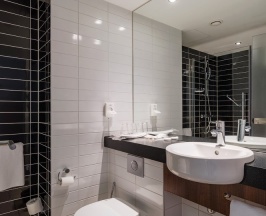 Номер Стандарт с кроватью "Queen Size" и диваном в Cosmos Smart Voronezh Hotel