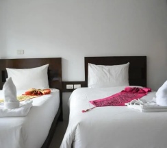 Двухместный номер Делюкс 2 отдельные кровати в Zephyr Grand Hotel