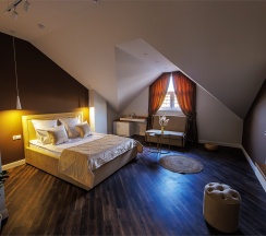 Джуниор мансарда в Grig`s Hotel