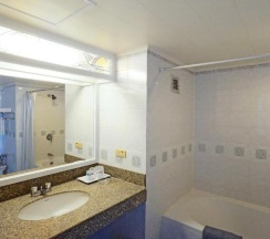 Двухместный номер Deluxe с видом на море 2 отдельные кровати в Pattaya Park Beach Resort