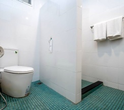 Номер Deluxe с красивым видом из окна в Kata Tranquil Villa