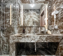 4-местная комната делюкс в Дворец Солнца