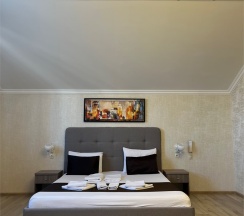 Большой четырехместный Люкс № 20 в VIP 29