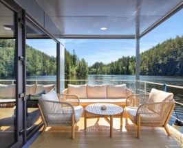 HOUSEBOAT №1 в Аквасторис