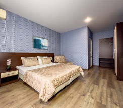 Комфорт с балконом в Каскад by Viva Hotels Group