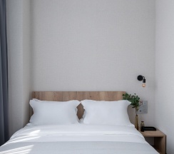  номер STANDART с 1 двухспальной кроватью(DOUBLE) в Breezko hotel