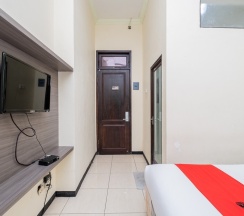 Номер Standard в RedDoorz Plus @ Grace Residence Surabaya