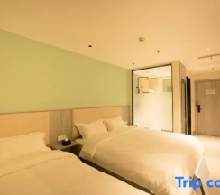 Семейный номер Standard в Beijing Saga Hotel