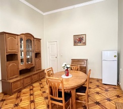 Трёхкомнатный номер с видом в атриум в Hotel park river