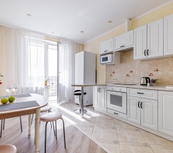 1-комнатные апартаменты улучшенные в Апельсин