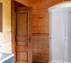 Дом 4 спальни в Кантри