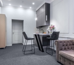 Студия с диваном в Nevsky Loft Studio