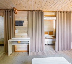 6-местный 2-комнатный "Семейный" номер с балконом в Манэ