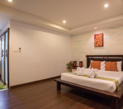 Трёхместная студия односпальная кровать в My Way Hua Hin Music Hotel