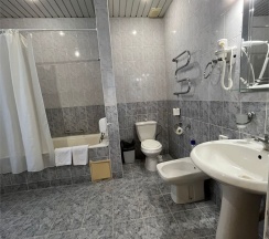 2-местный полулюкс двухкомнатный первой категории (3, 4 корп.) в Амакс Ершово