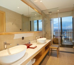 Люкс Senior с видом на океан в Курортный отель Da Nang Mikazuki Japanese Resorts and Spa