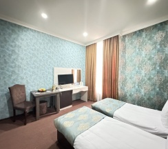 Кровать в общем номере (мужской номер) в Отель İstanbul Gold Hotel