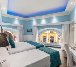 Трёхместный номер Luxury в THE ONE Boutique Hotel & SPA Rome
