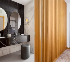 Полулюкс с видом на город в DoubleTree Moscow Arbat