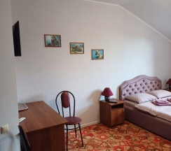 Номер полулюкс с 1 двуспальной кроватью в Медведефф на Пензу