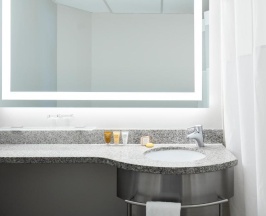 Двухместный люкс c 1 комнатой двуспальная кровать в Club Quarters Hotel in Washington DC