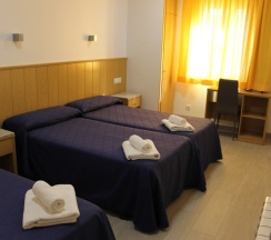 Одноместный номер Standard двуспальная кровать в Hostal Conchita Legazpi