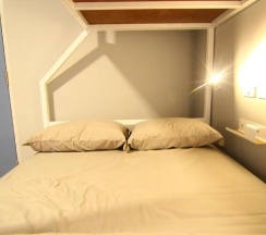 Двухместный номер Standard двуспальная кровать в The Moon Hostel Hua Hin