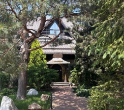 Шато-комфорт в Old House Resort & Spa