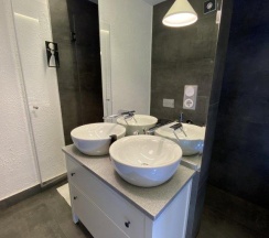 5-местные 2-комнатные апартаменты люкс семейные (мансарда) в Apart Ru Hotel