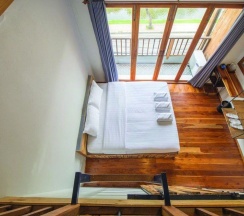 Трёхместный номер Superior с балконом в Sri Chiang Yeun Boutique House