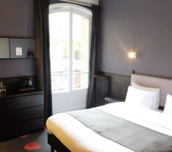 Четырёхместный номер Standard в Alba Opera Hotel