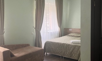 Двухместный номер Делюкс с 1 кроватью или 2 отдельными кроватями и балконом в Ice palace