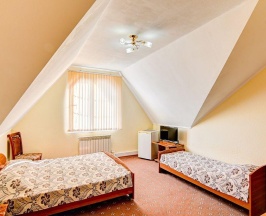 3-местная комната стандарт в Камелот