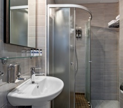 Комфорт + для двоих в Империи 48 этаж в Panorama city hotel