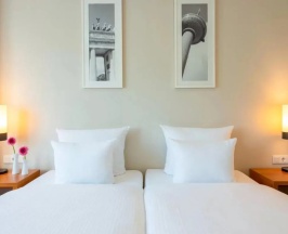 Двухместный номер Superior 2 отдельные кровати в Leonardo Hotel Berlin KU'DAMM