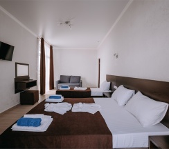 Улучшенный люкс с видом на море (изолированные комнаты) в Космос