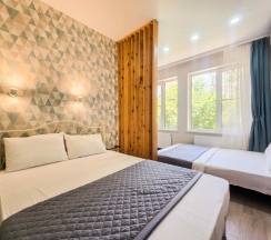 DELUXE APARTMENT СТУДИЯ С БАЛКОНОМ И ВИДОМ НА ЛЕС в Deluxe apartments