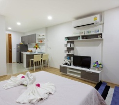 Номер Standard в Ozone Condotel Kata Beach