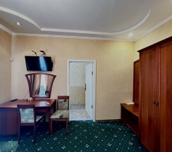 Улучшенный номер в Партия