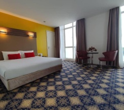 Двухместный номер Deluxe с видом на реку двуспальная кровать в Hotel Sentral Kuantan