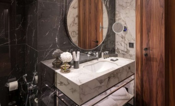 Двухместный номер Executive с видом на море двуспальная кровать в Electra Palace Thessaloniki