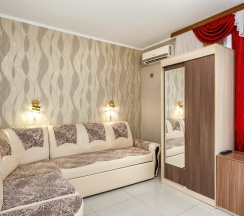 Номер комфорт с 1 двуспальной кроватью в Звездная