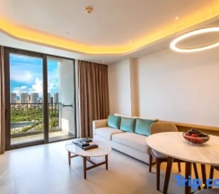 Люкс Superior с видом на море в Oakwood Apartments Sanya