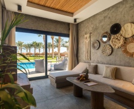 Четырёхместный люкс Pool & Jacuzzi Executive в SUNRISE Tucana Resort