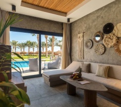 Четырёхместный люкс Pool & Jacuzzi Executive в SUNRISE Tucana Resort