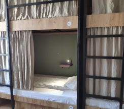 Место в общей 12ти местной комнате в Heritage