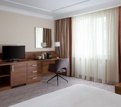 Полулюкс с кроватью размера "queen size" в Radisson Hotel Ulyanovsk