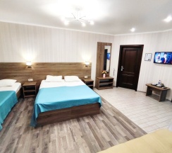 Семейный номер Superior с балконом и с красивым видом из окна в Camelia