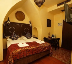 Номер Standard с красивым видом из окна в Hotel Villa Oriental & Restaurant