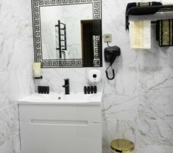 Четырехместный стандартный номер с мини-диваном в Хан